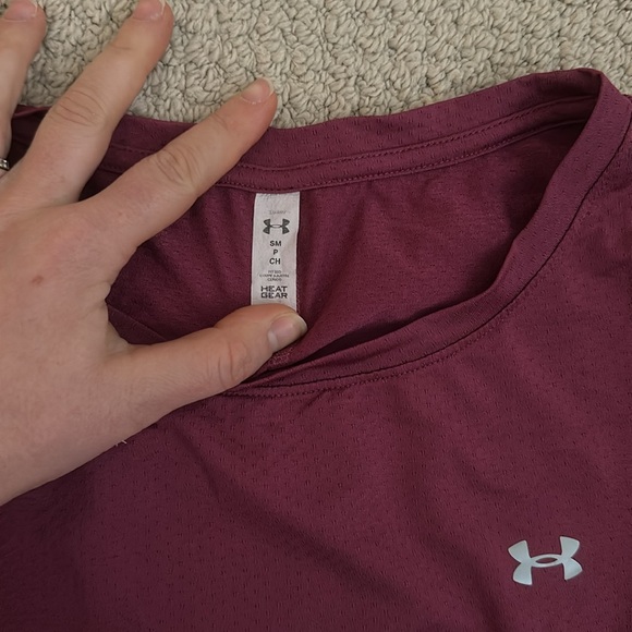 Under Armour Heat Guard Magenta Long Sleeve Top - Picture 4 of 5